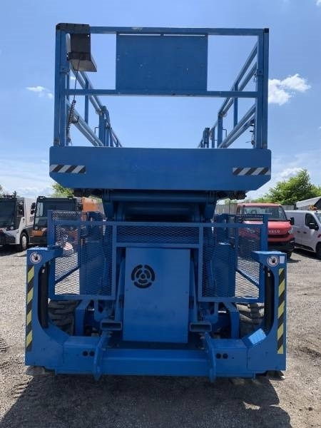 Genie GS5390 - 18m - 4x4 - Diesel - Ножична работна платформа: снимка 3 Genie GS5390 - 18m - 4x4 - Diesel - Ножична работна платформа: снимка 3