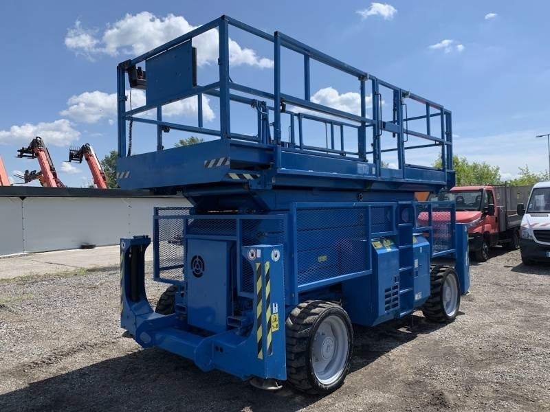 Genie GS5390 - 18m - 4x4 - Diesel - Ножична работна платформа: снимка 2 Genie GS5390 - 18m - 4x4 - Diesel - Ножична работна платформа: снимка 2