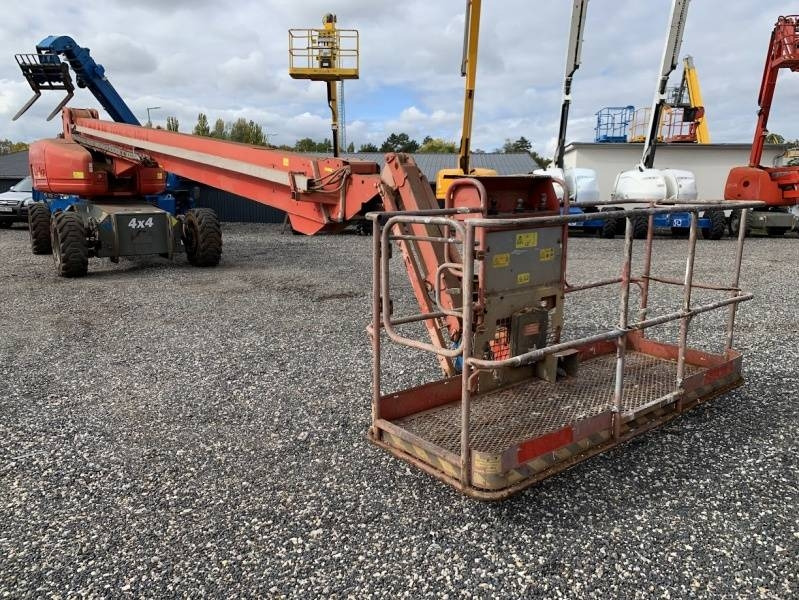 Genie S-105 - 34 m - 4x4 - diesel  - Артикулираща платформа: снимка 1 Genie S-105 - 34 m - 4x4 - diesel  - Артикулираща платформа: снимка 1