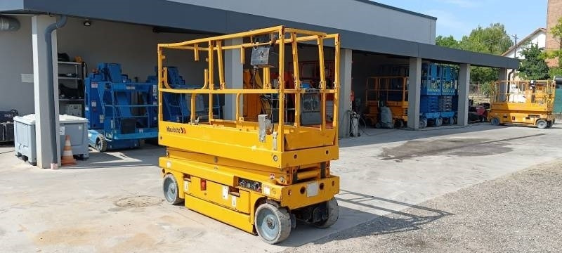 Haulotte Compact 8 - 8m, electric - Ножична работна платформа: снимка 1 Haulotte Compact 8 - 8m, electric - Ножична работна платформа: снимка 1