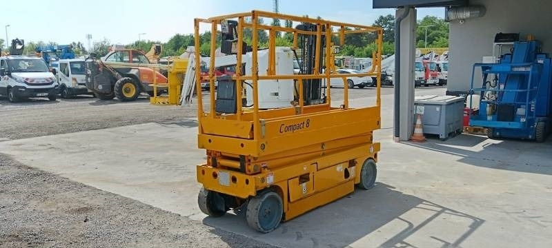 Haulotte Compact 8 - 8m, electric - Ножична работна платформа: снимка 2 Haulotte Compact 8 - 8m, electric - Ножична работна платформа: снимка 2