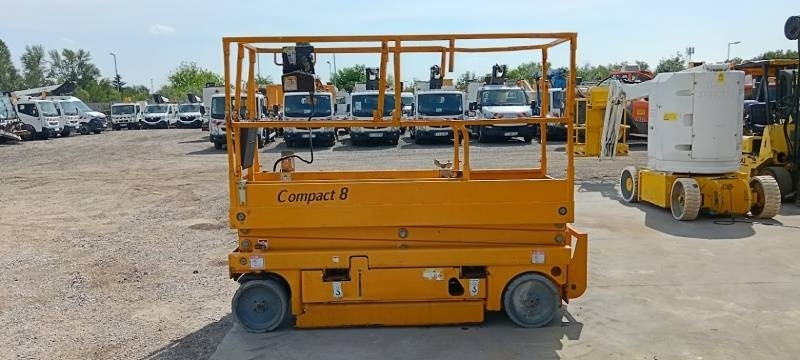 Haulotte Compact 8 - 8m, electric - Ножична работна платформа: снимка 5 Haulotte Compact 8 - 8m, electric - Ножична работна платформа: снимка 5