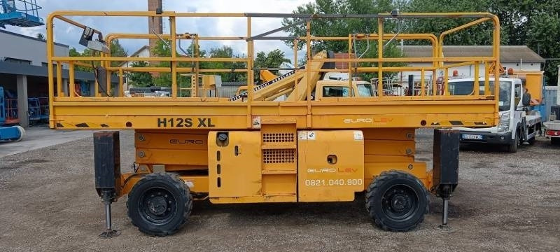 Haulotte H12SXLNT - 12m, 4x4, diesel - Ножична работна платформа: снимка 5 Haulotte H12SXLNT - 12m, 4x4, diesel - Ножична работна платформа: снимка 5