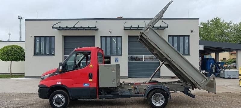 Iveco 35C13 - Tipper - Самосвал камион: снимка 1 Iveco 35C13 - Tipper - Самосвал камион: снимка 1