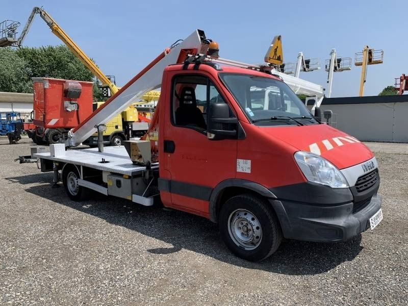 Iveco Daily Multitel 160 ALU DS - 16m - Автовишка: снимка 1 Iveco Daily Multitel 160 ALU DS - 16m - Автовишка: снимка 1