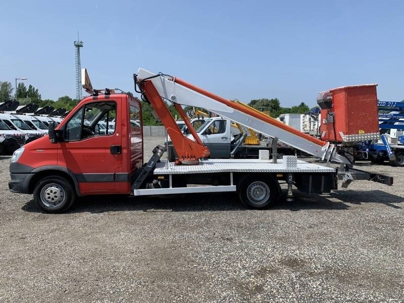 Iveco Daily Multitel 160 ALU DS - 16m - Автовишка: снимка 5 Iveco Daily Multitel 160 ALU DS - 16m - Автовишка: снимка 5