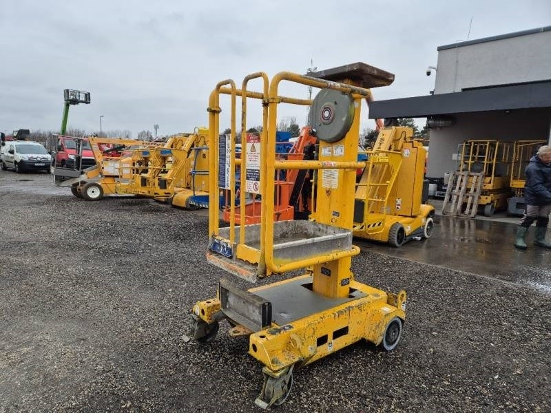 JLG Power Tower Ecolift - 4,2m, 150 kg - Артикулираща платформа: снимка 2 JLG Power Tower Ecolift - 4,2m, 150 kg - Артикулираща платформа: снимка 2