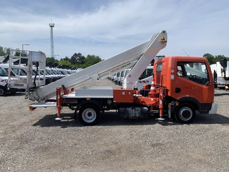 Nissan Cabstar Ruthmann-Steiger TB220 - 22,1m - 200 kg - Автовишка: снимка 3 Nissan Cabstar Ruthmann-Steiger TB220 - 22,1m - 200 kg - Автовишка: снимка 3