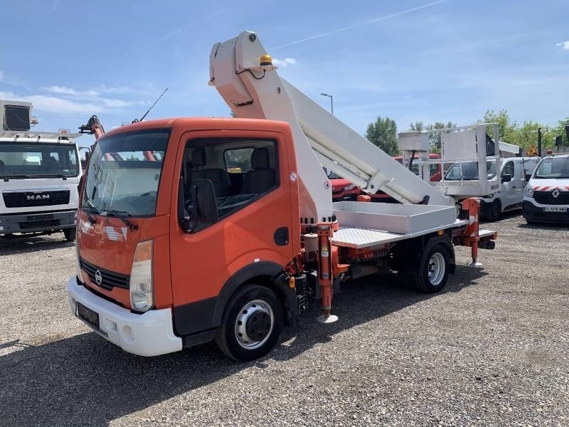 Nissan Cabstar Ruthmann-Steiger TB220 - 22,1m - 200 kg - Автовишка: снимка 2 Nissan Cabstar Ruthmann-Steiger TB220 - 22,1m - 200 kg - Автовишка: снимка 2