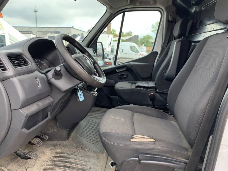 Лизинг на Renault Master Klubb K32 - 12,5 m, 120 kg  Renault Master Klubb K32 - 12,5 m, 120 kg: снимка 11