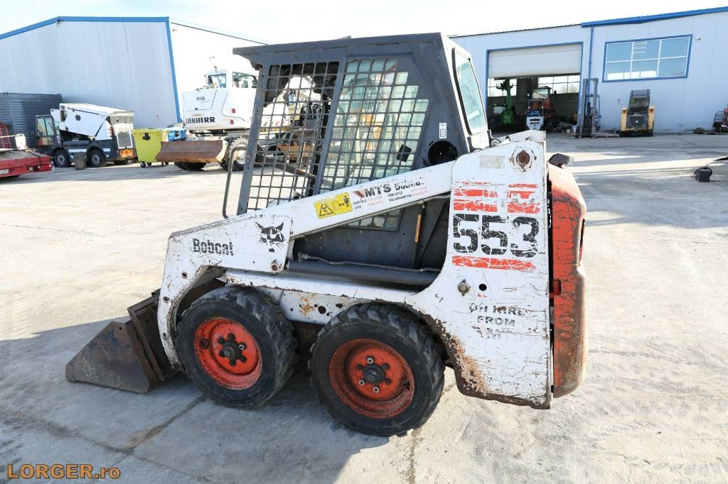 Bobcat 553 - Мини челен товарач: снимка 2 Bobcat 553 - Мини челен товарач: снимка 2