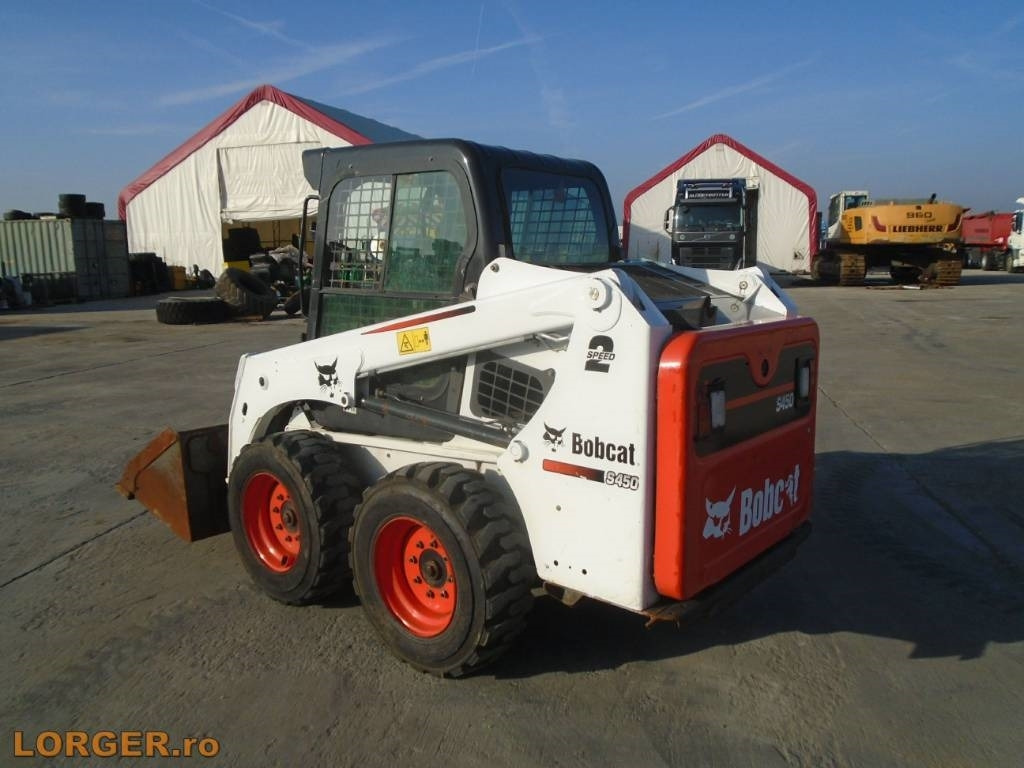 Bobcat S 450 - Мини челен товарач: снимка 2 Bobcat S 450 - Мини челен товарач: снимка 2