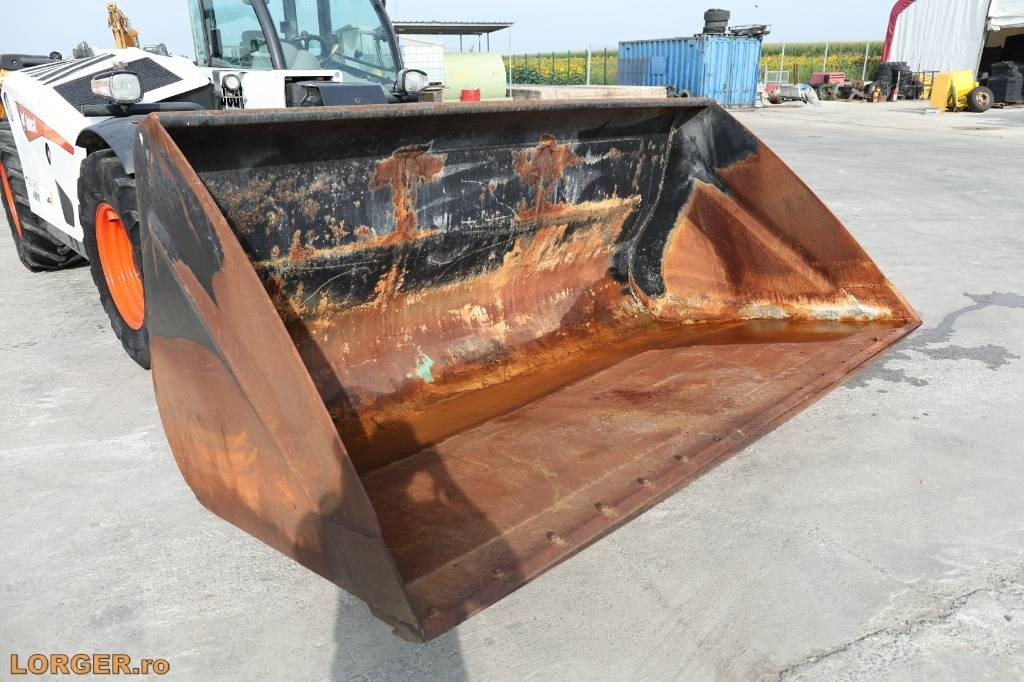 Bobcat TL38.70HF - Телескопичен товарач: снимка 5 Bobcat TL38.70HF - Телескопичен товарач: снимка 5