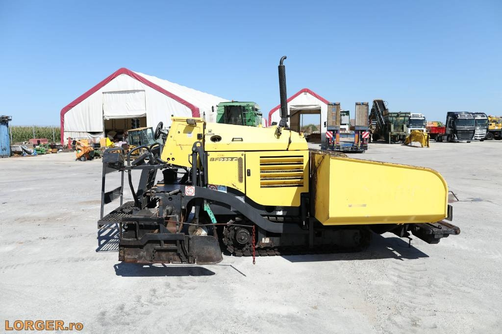 Bomag BF 222 C - Асфалтополагач: снимка 1 Bomag BF 222 C - Асфалтополагач: снимка 1