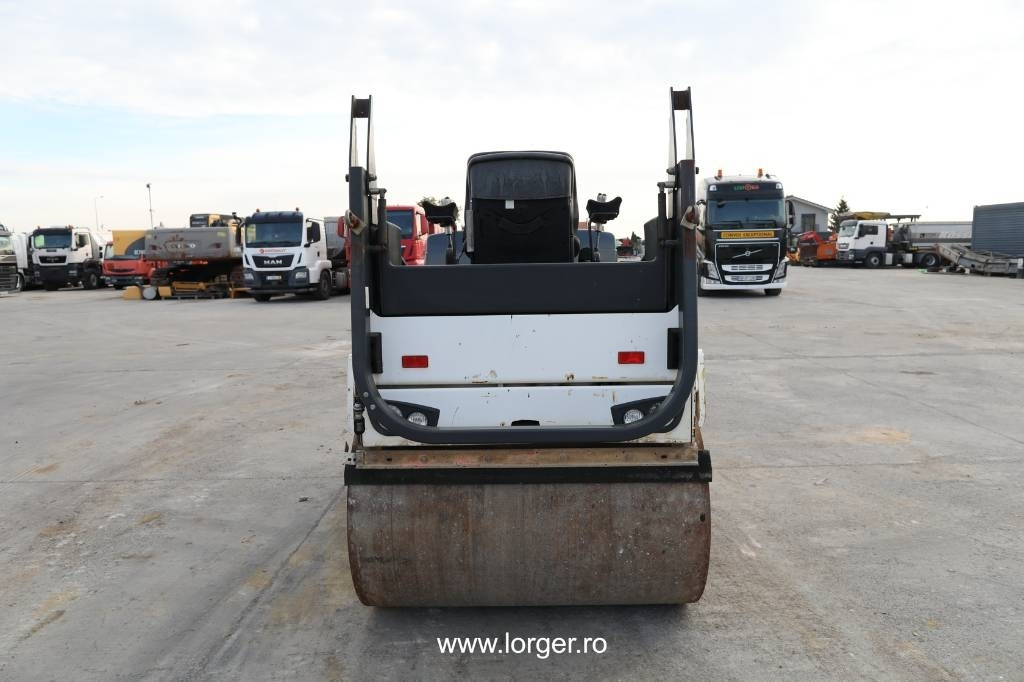 Bomag BW 138 AD-5  - Пътен валяк: снимка 4 Bomag BW 138 AD-5  - Пътен валяк: снимка 4