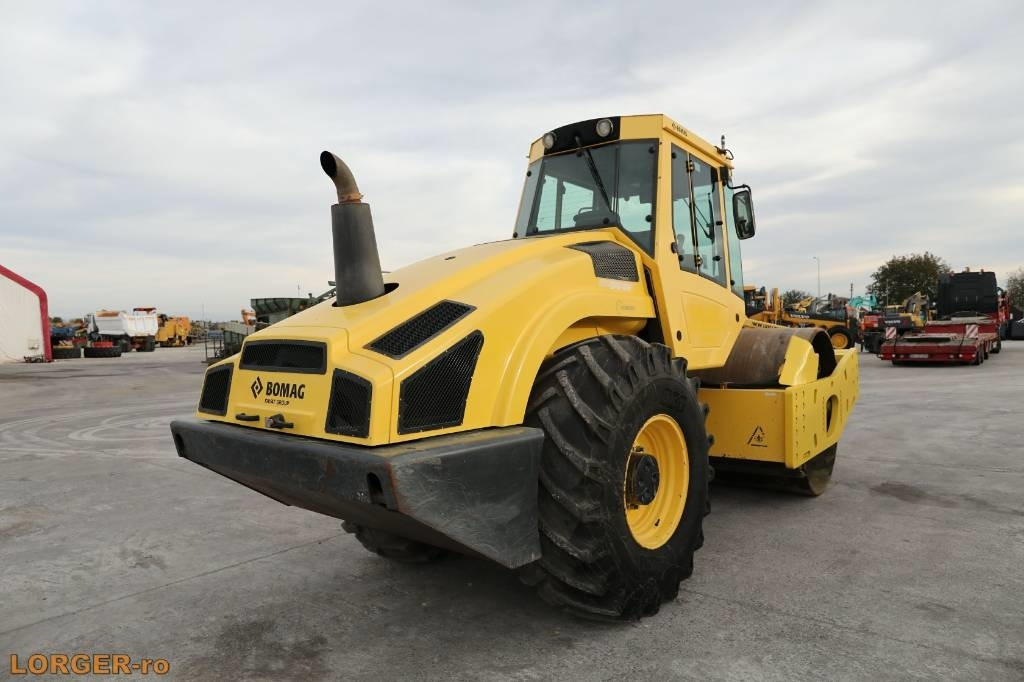 Bomag BW 216 D H-4 - Компактор: снимка 3 Bomag BW 216 D H-4 - Компактор: снимка 3