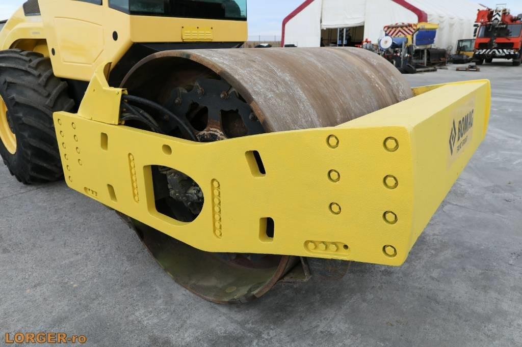 Bomag BW 216 D H-4 - Компактор: снимка 5 Bomag BW 216 D H-4 - Компактор: снимка 5
