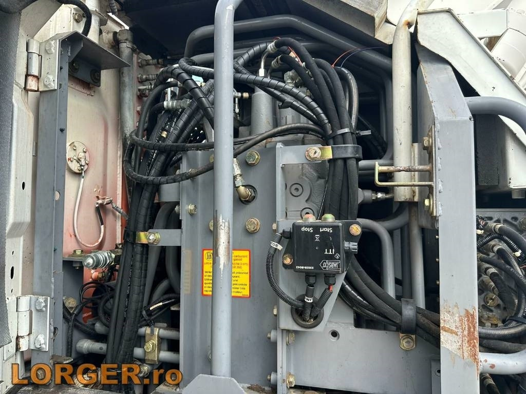 Колесен багер Hitachi ZX 140 W-3: снимка 10