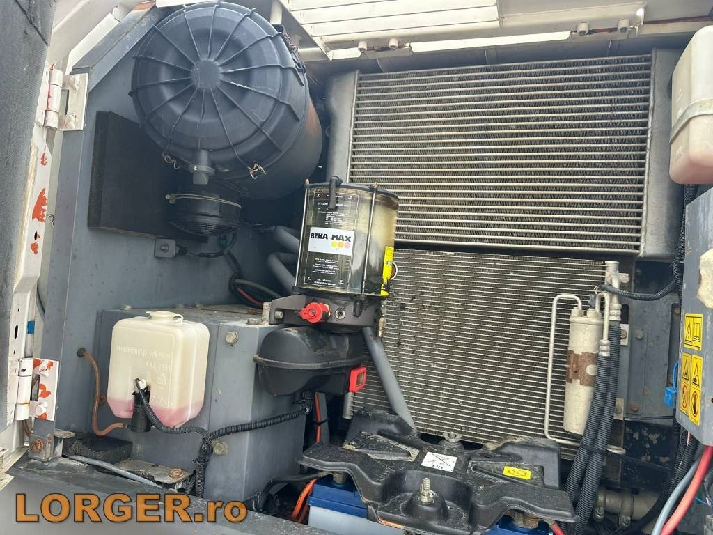 Колесен багер Hitachi ZX 140 W-3: снимка 15