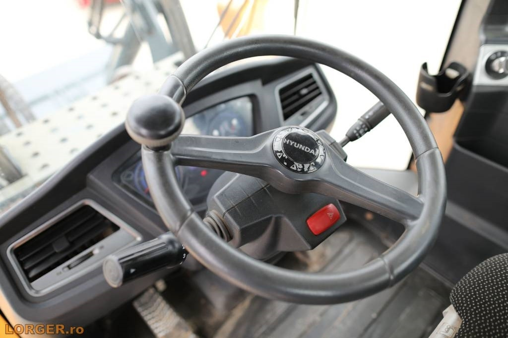 Колесен товарач Hyundai HL 955 A: снимка 9 Колесен товарач Hyundai HL 955 A: снимка 9