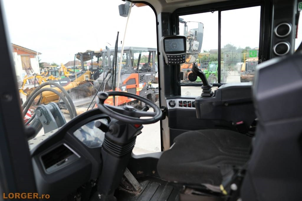 Колесен товарач Hyundai HL 955 A: снимка 8 Колесен товарач Hyundai HL 955 A: снимка 8