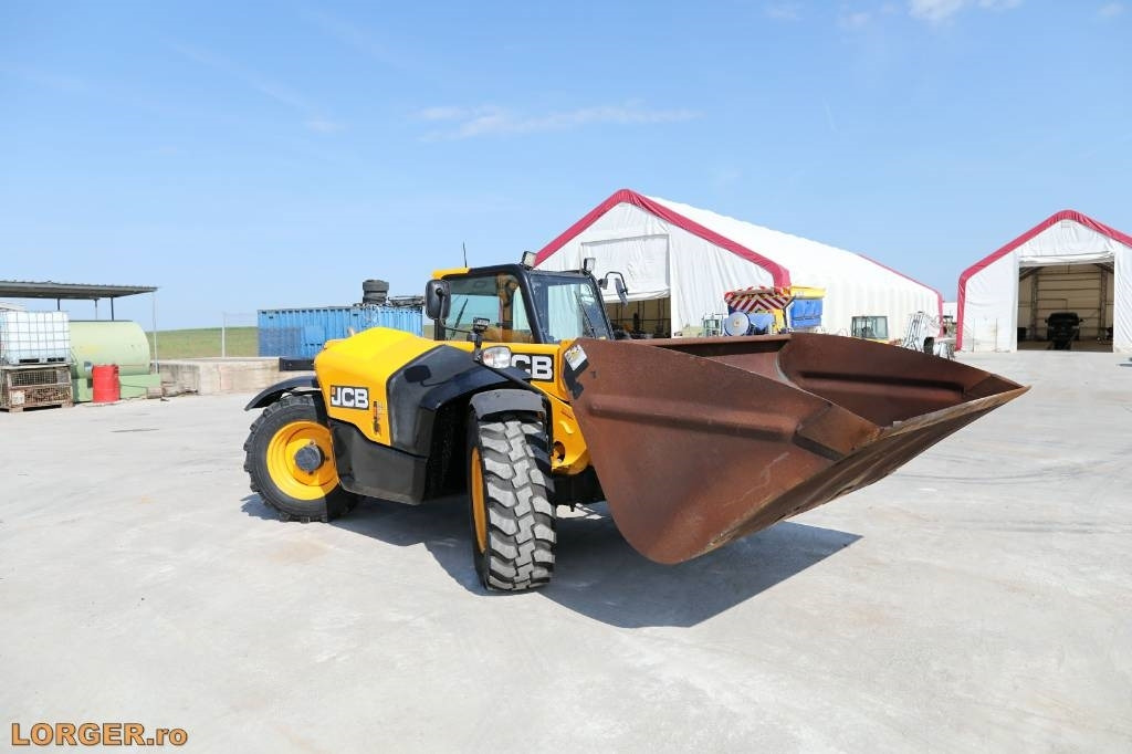JCB 527-58 Agri - Телескопичен товарач: снимка 4 JCB 527-58 Agri - Телескопичен товарач: снимка 4