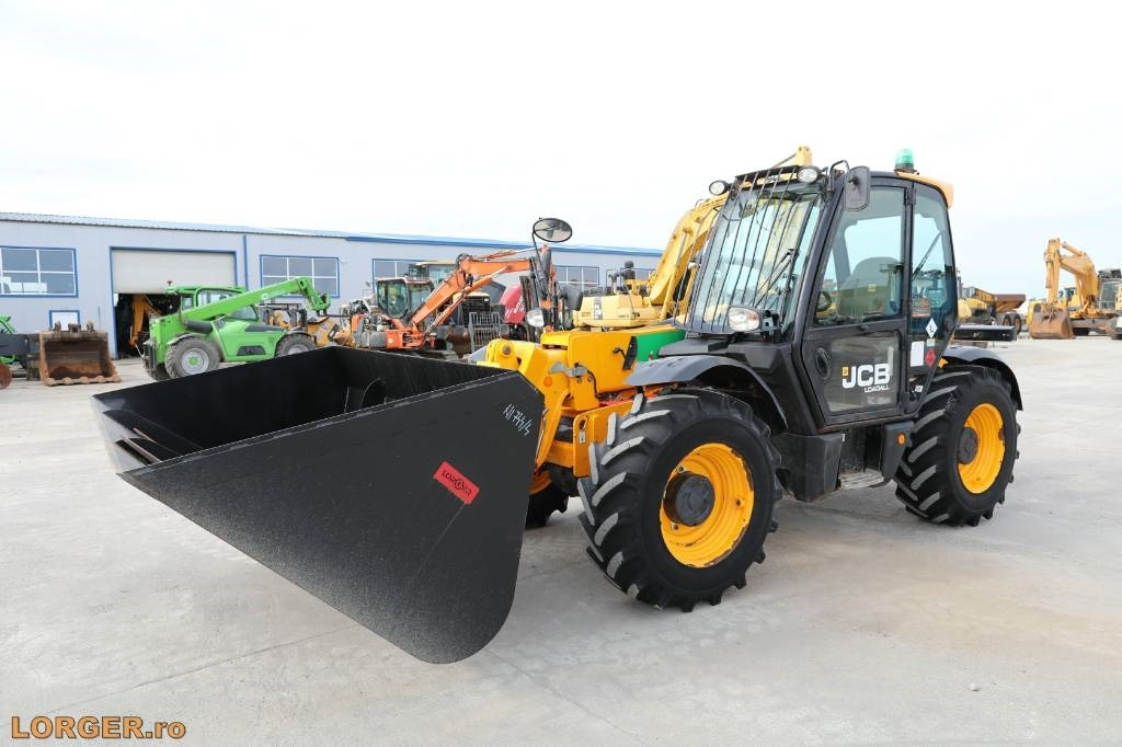 JCB 531-70 - Телескопичен товарач: снимка 1 JCB 531-70 - Телескопичен товарач: снимка 1