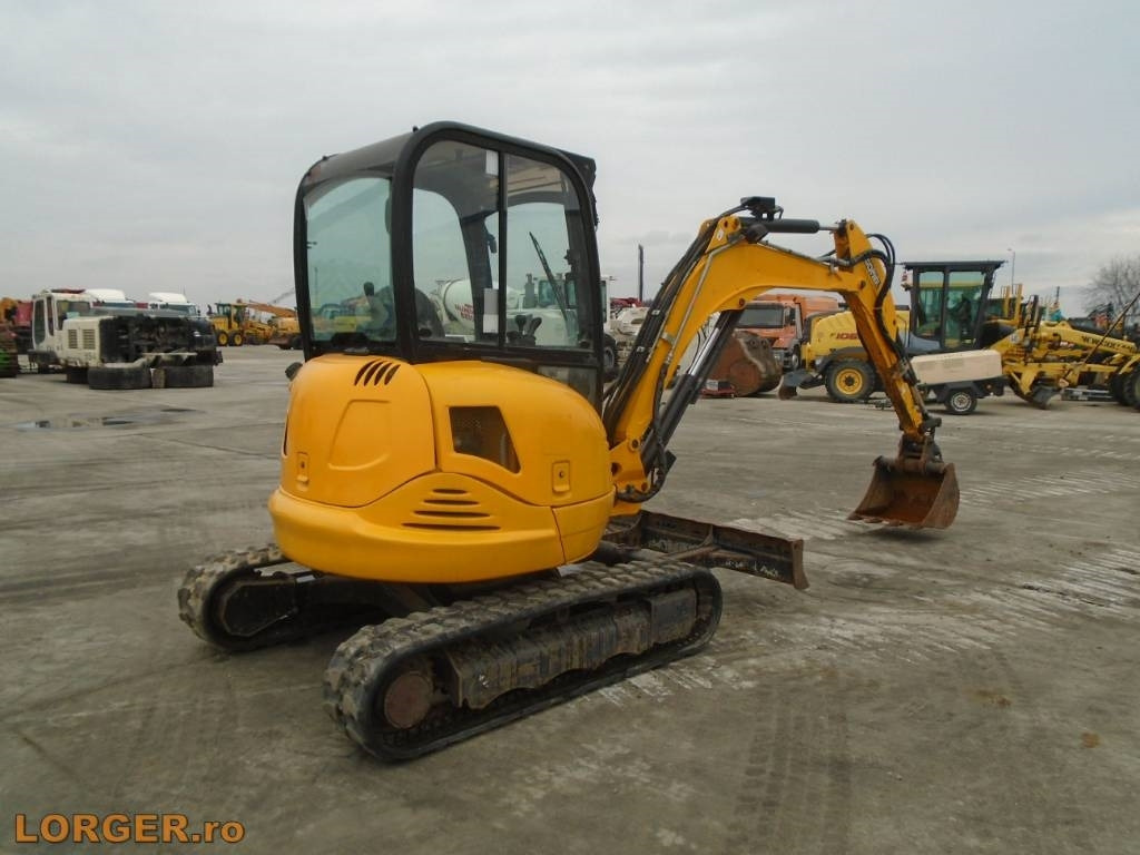 JCB 8035 ZTS - Мини багер: снимка 3 JCB 8035 ZTS - Мини багер: снимка 3