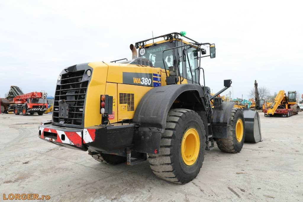 Komatsu WA 380-8EO - Колесен товарач: снимка 4 Komatsu WA 380-8EO - Колесен товарач: снимка 4