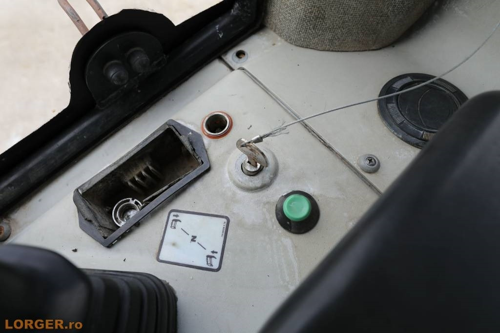 Лизинг на New Holland D 180 New Holland D 180: снимка 18 Лизинг на New Holland D 180 New Holland D 180: снимка 18