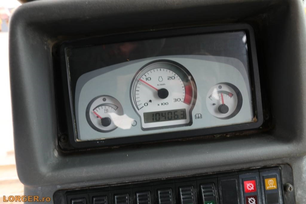 Лизинг на New Holland D 180 New Holland D 180: снимка 13 Лизинг на New Holland D 180 New Holland D 180: снимка 13