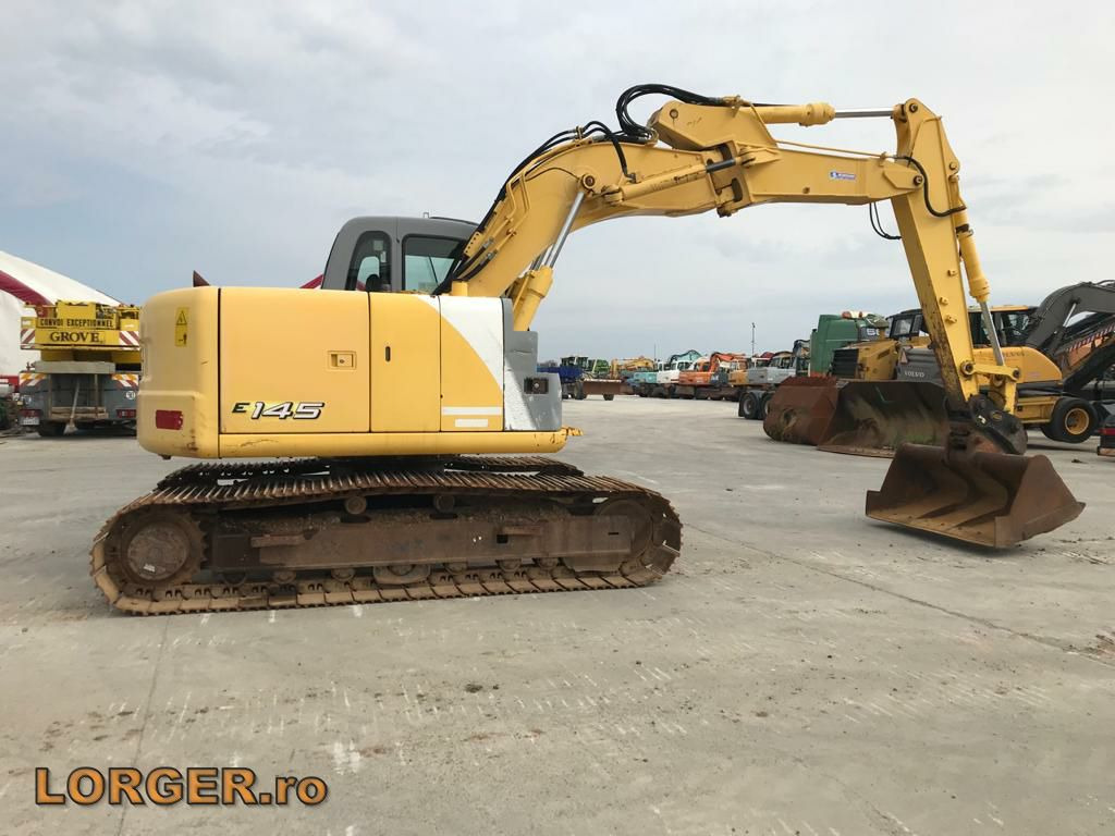 New Holland E 145 - Верижен багер: снимка 3 New Holland E 145 - Верижен багер: снимка 3