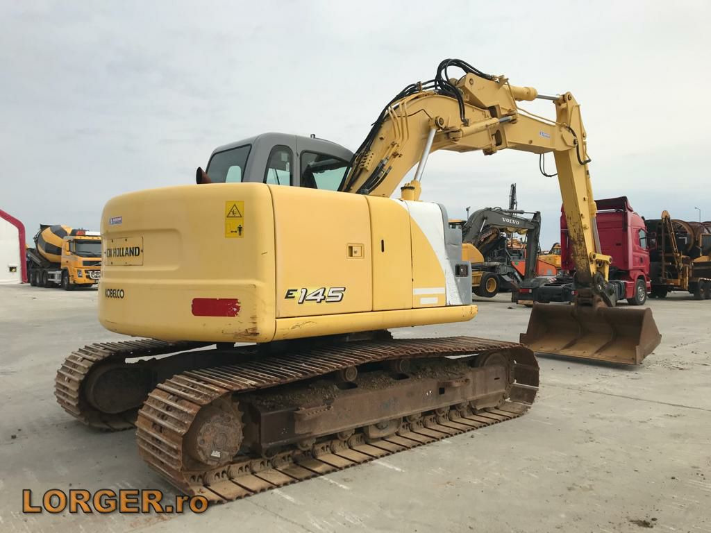 New Holland E 145 - Верижен багер: снимка 5 New Holland E 145 - Верижен багер: снимка 5
