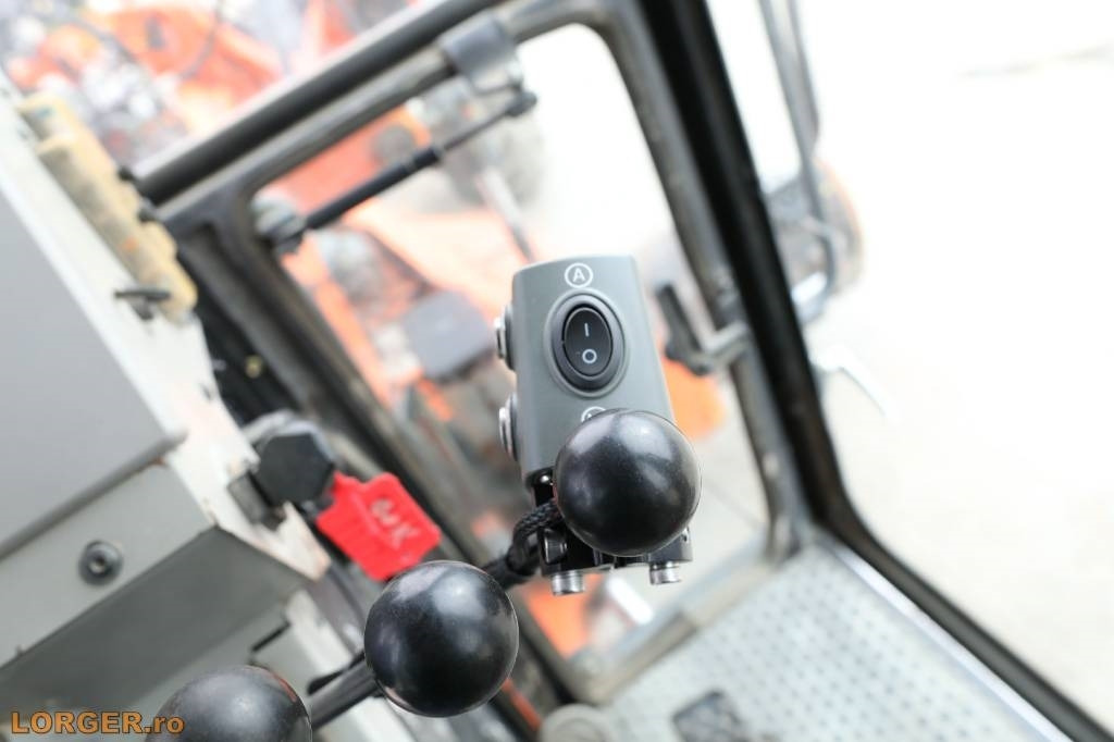 Грейдер New Holland F 156.6 A with 3D GPS System: снимка 12