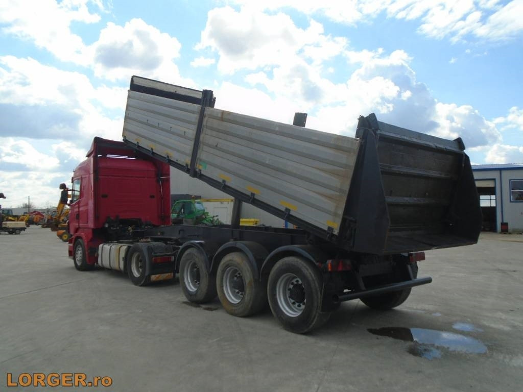 Schwarzmuller R420 - Затворена каросерия ремарке: снимка 1 Schwarzmuller R420 - Затворена каросерия ремарке: снимка 1