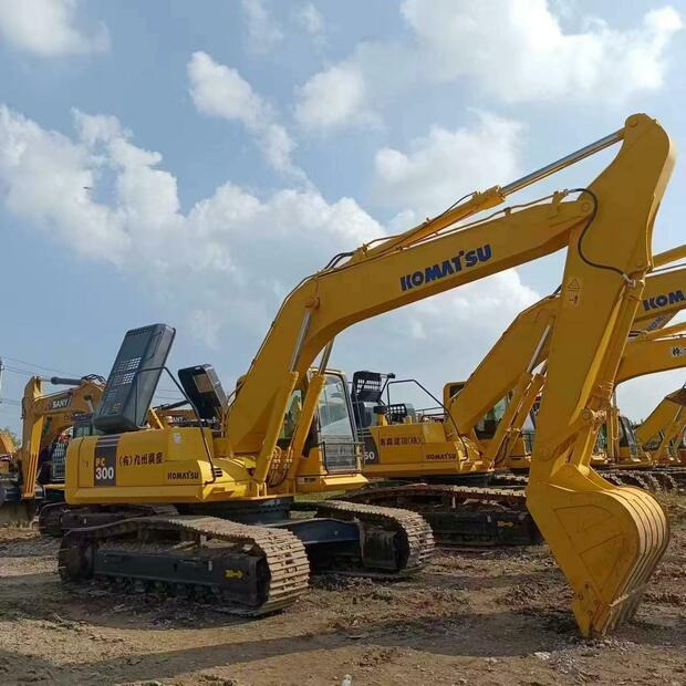 2021 Komatsu PC300-8 - Верижен багер: снимка 1 2021 Komatsu PC300-8 - Верижен багер: снимка 1