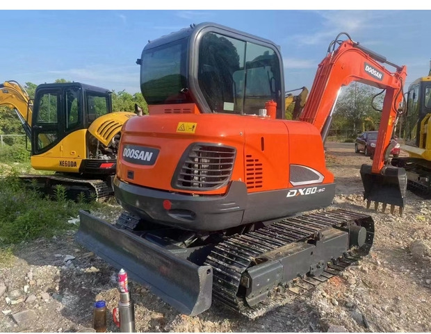 2023 Doosan DX60-9C - Верижен багер: снимка 2 2023 Doosan DX60-9C - Верижен багер: снимка 2