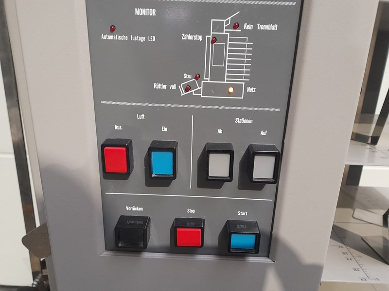 Horizon AC-8000 S | collator | 8 stations | 1992 - Печатарско оборудване: снимка 3 Horizon AC-8000 S | collator | 8 stations | 1992 - Печатарско оборудване: снимка 3