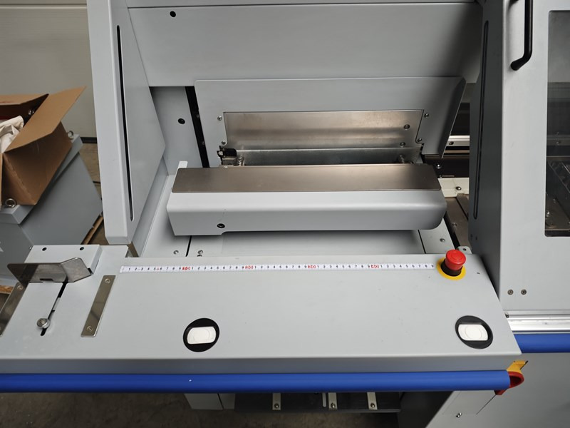 Horizon BQ-270V | 371.000 | 2011 - Машина за подвързване: снимка 5 Horizon BQ-270V | 371.000 | 2011 - Машина за подвързване: снимка 5