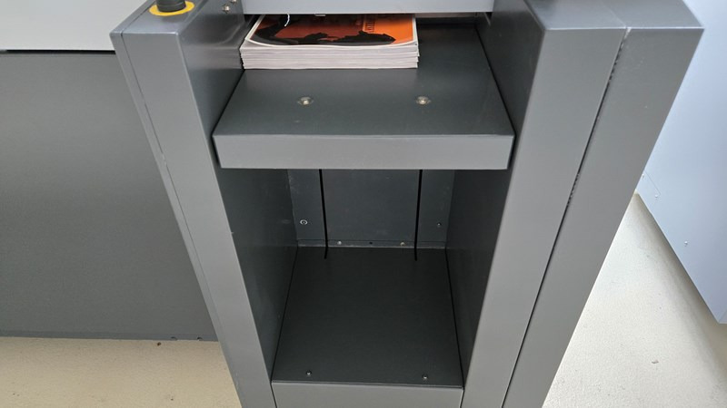 Horizon HT-30 C | 2012 | 4,7 Mio - Машина за рязане на хартия: снимка 2 Horizon HT-30 C | 2012 | 4,7 Mio - Машина за рязане на хартия: снимка 2