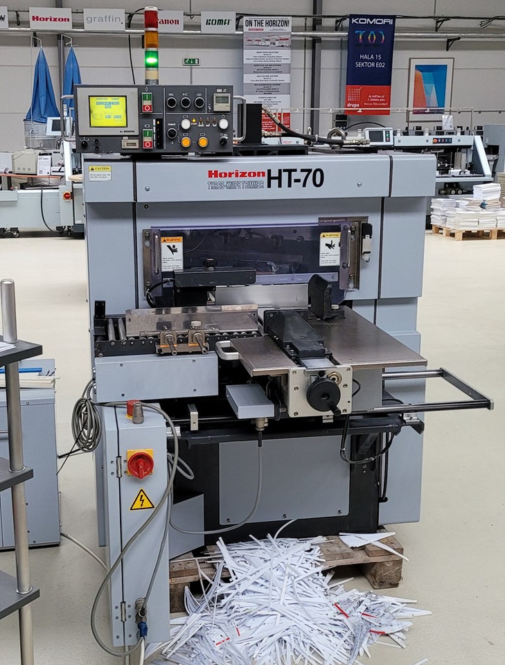 Horizon HT-70 | 2003 - Машина за рязане на хартия: снимка 1 Horizon HT-70 | 2003 - Машина за рязане на хартия: снимка 1