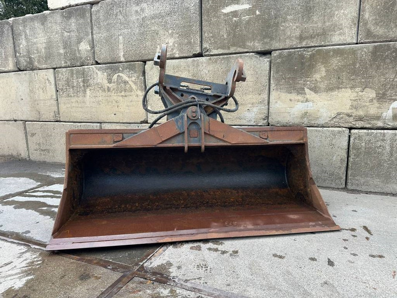 CW30/40 tilt bucket / schwenklöffel / kantelbak 20 - Кофа за Строителна техника: снимка 2 CW30/40 tilt bucket / schwenklöffel / kantelbak 20 - Кофа за Строителна техника: снимка 2