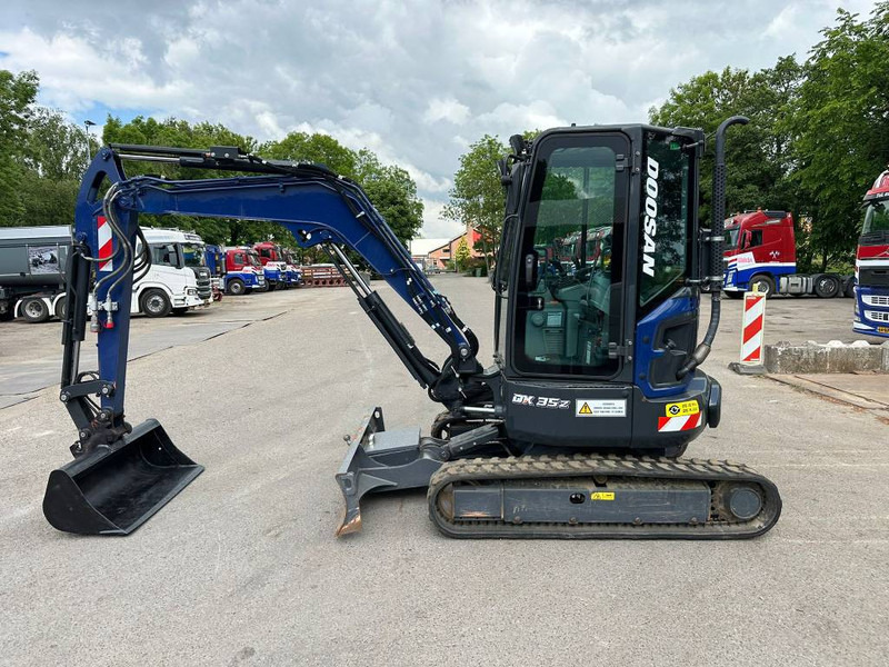 Doosan DX 35 Z - Мини багер: снимка 1 Doosan DX 35 Z - Мини багер: снимка 1