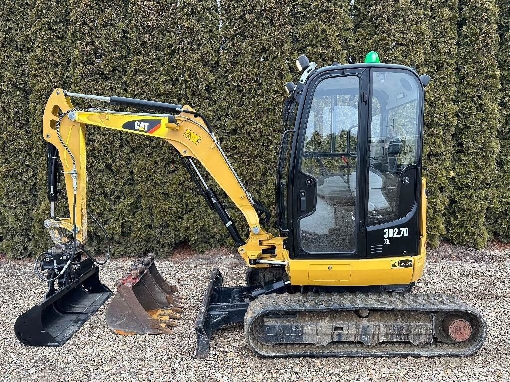 CAT 302.7 D CR - Мини багер: снимка 2 CAT 302.7 D CR - Мини багер: снимка 2