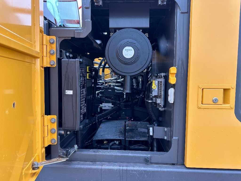 Верижен багер Volvo EC 220 EL: снимка 13