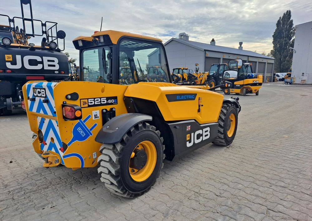 JCB 525-60E - Телескопичен товарач: снимка 4 JCB 525-60E - Телескопичен товарач: снимка 4