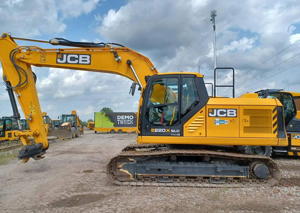 JCB JS 220X - Верижен багер: снимка 4 JCB JS 220X - Верижен багер: снимка 4