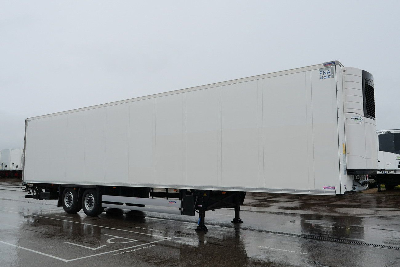 Schmitz Cargobull SKO 18 /LBW BÄR 2500 kg / CARRIER 1550 / LIFT - Рефрижератор полуремарке: снимка 3 Schmitz Cargobull SKO 18 /LBW BÄR 2500 kg / CARRIER 1550 / LIFT - Рефрижератор полуремарке: снимка 3