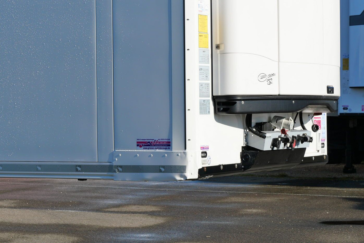 Затворена каросерия полуремарке Schmitz Cargobull SKO 18 /LBW BÄR 2500 kg / CARRIER 1550 / ROLLTOR: снимка 7 Затворена каросерия полуремарке Schmitz Cargobull SKO 18 /LBW BÄR 2500 kg / CARRIER 1550 / ROLLTOR: снимка 7