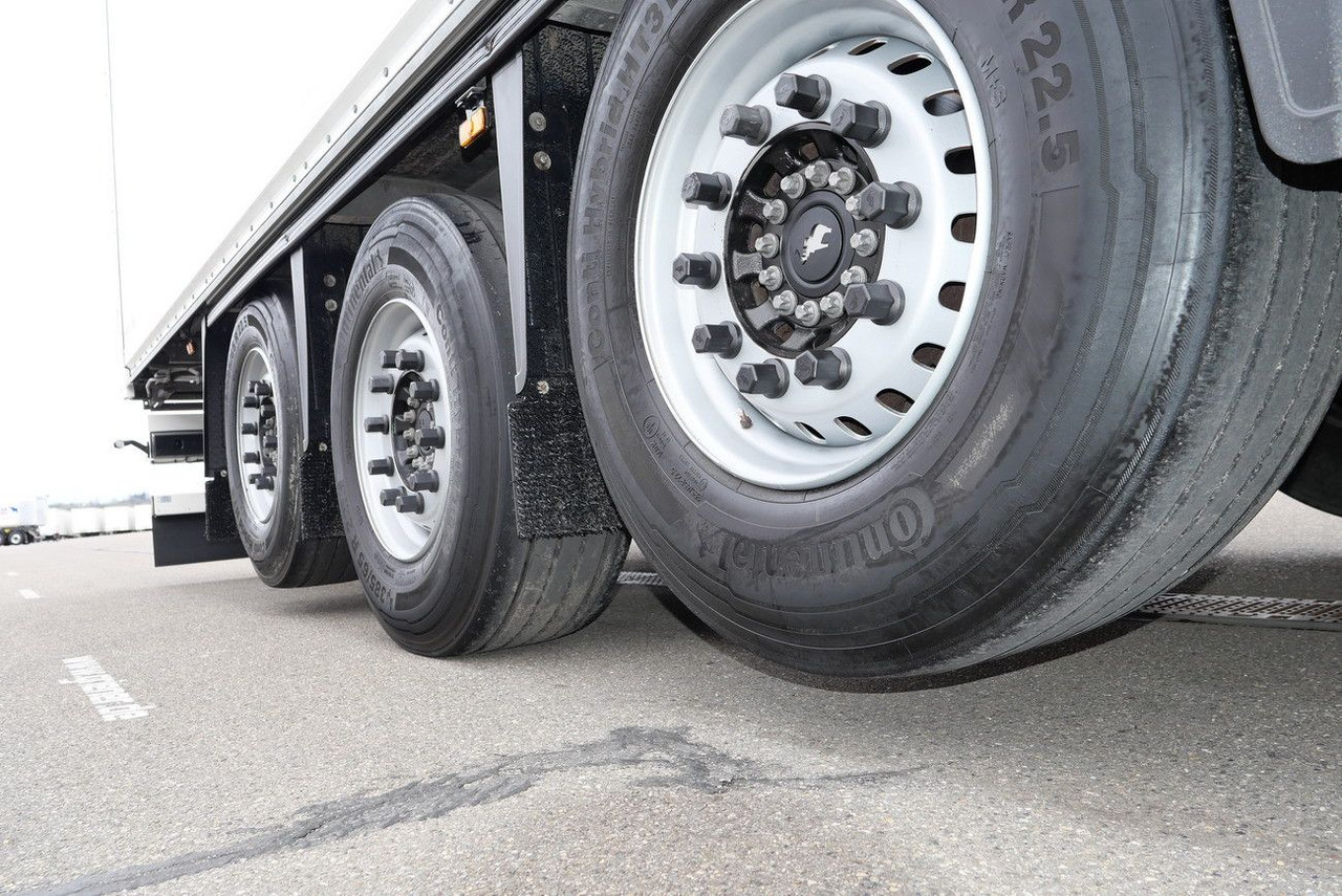 Затворена каросерия полуремарке Schmitz Cargobull SKO 24/3 x ZURRLEISTE / 2 x LIFTACHSE 90 tsd km: снимка 12